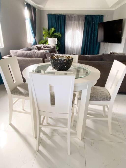 Home Away From Home ไครสต์เชิร์ช ภายนอก รูปภาพ